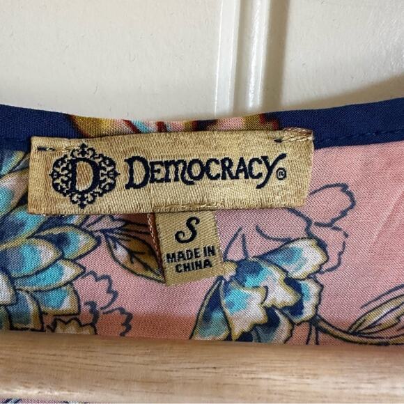 Democracy women’s button down blouse‎ small - Picture 3 of 7